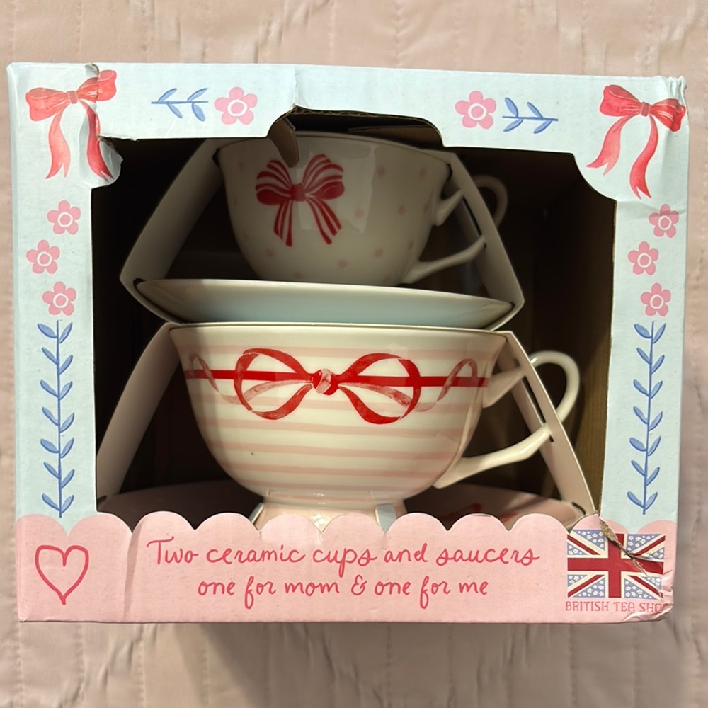 Ceramic Cups and Saucers Set - Red and White